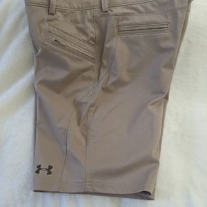 Under Armour golf shorts beige 12